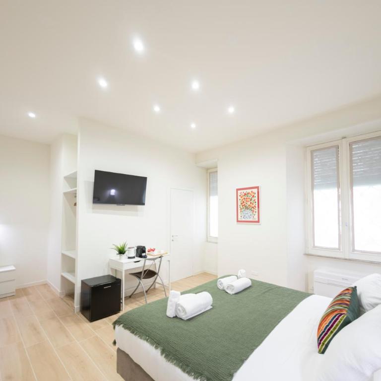 Domus Giulio Guest House - Camera Tripla Comfort - 5