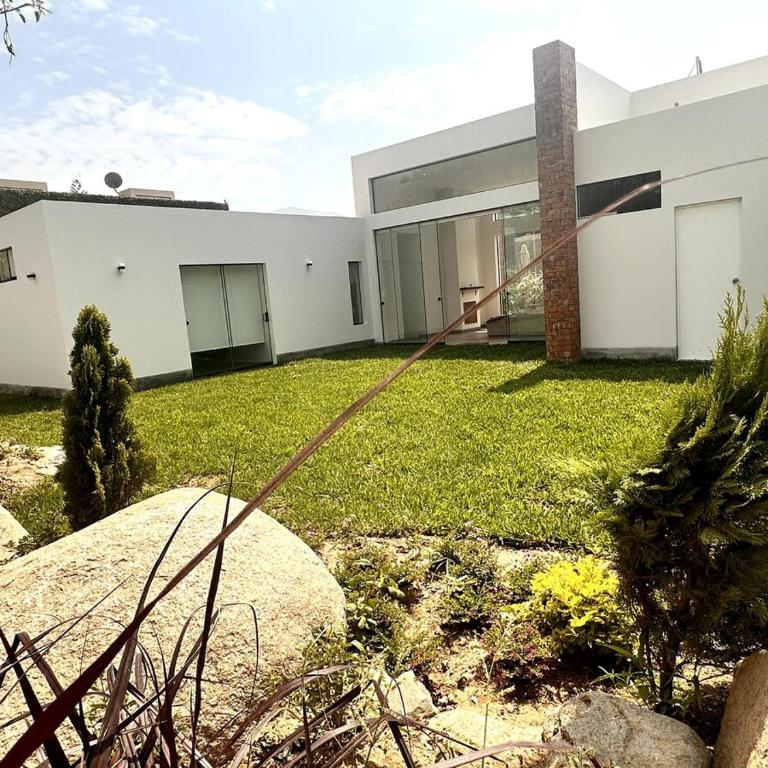 Modern Country House in a Condominium - Four-Bedroom House - 18