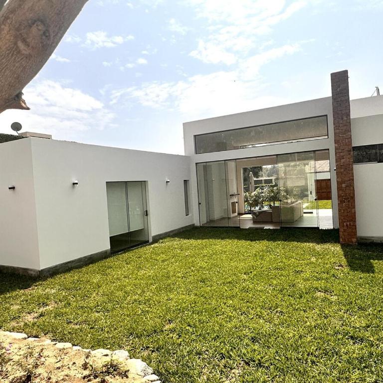 Modern Country House in a Condominium - Four-Bedroom House - 32