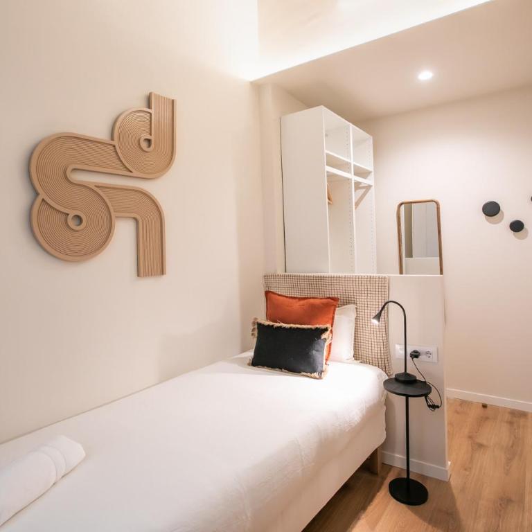 1ESC1056 - Fantastic apartment In Gotico - Five-Bedroom Apartment - 6