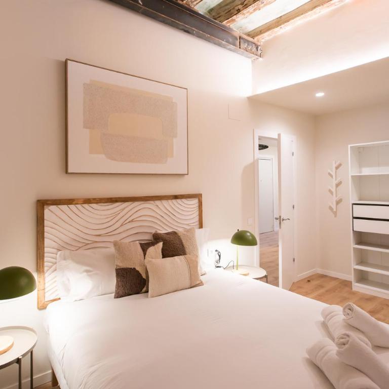 1ESC1056 - Fantastic apartment In Gotico - Five-Bedroom Apartment - 12