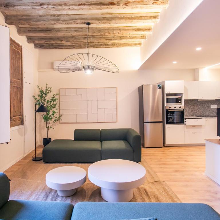 1ESC1056 - Fantastic apartment In Gotico - Five-Bedroom Apartment - 21