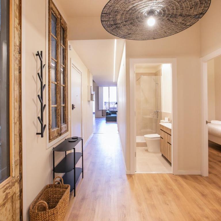 1ESC1056 - Fantastic apartment In Gotico - Five-Bedroom Apartment - 26