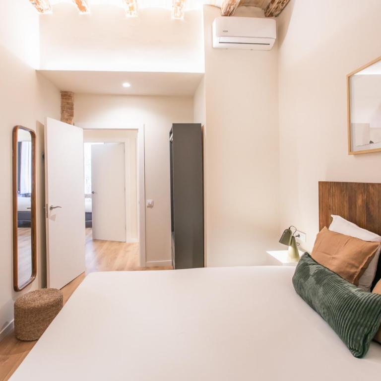 1ESC1056 - Fantastic apartment In Gotico - Five-Bedroom Apartment - 31