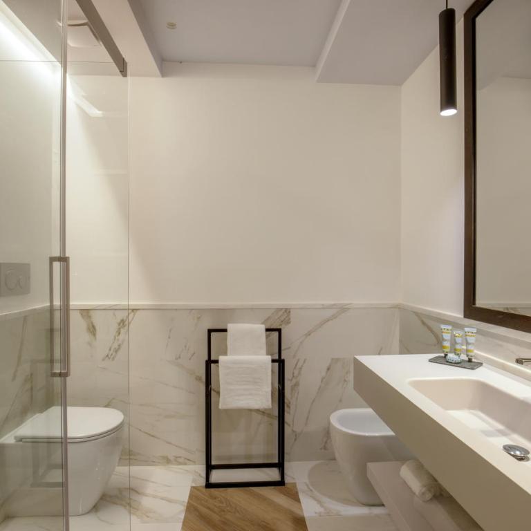 Flâneur Suites Corso - Deluxe Room - 9