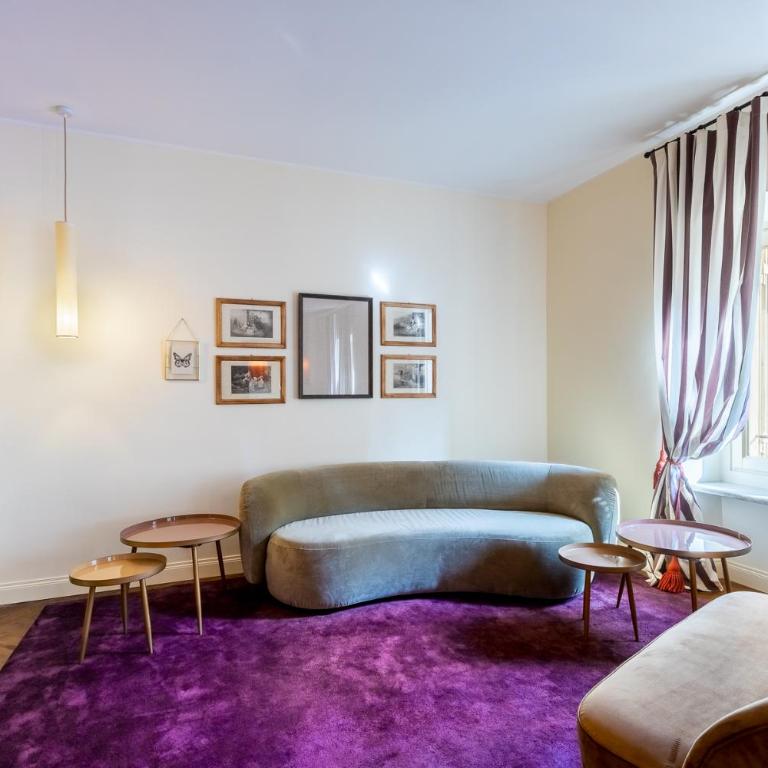 Suite De Sonnaz Elegante B - Two-Bedroom Deluxe Apartment with Balcony - 20