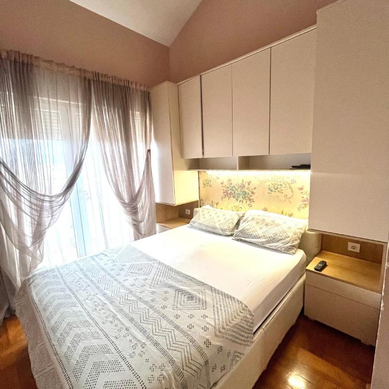 sinbia apartment - Two-Bedroom Apartment - 5