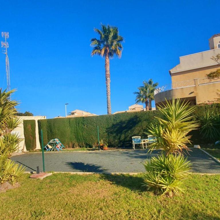 Apartment house Sungrila, 3 rooms, kitchen and terrace - Apartamento de 2 dormitorios - 38