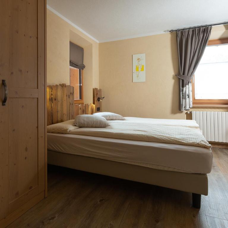 Engadina Chalet - Two-Bedroom Deluxe Apartment - 2