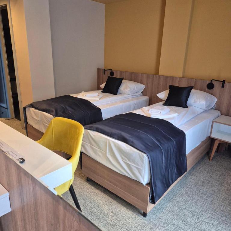 Hotel Luna Bihać - Twin Room - 5