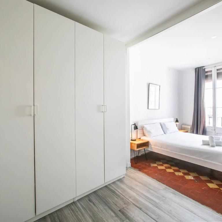 31ARA1092- Newly Refurbished 2BR Flat in the Gothi - Three-Bedroom Apartment - 17