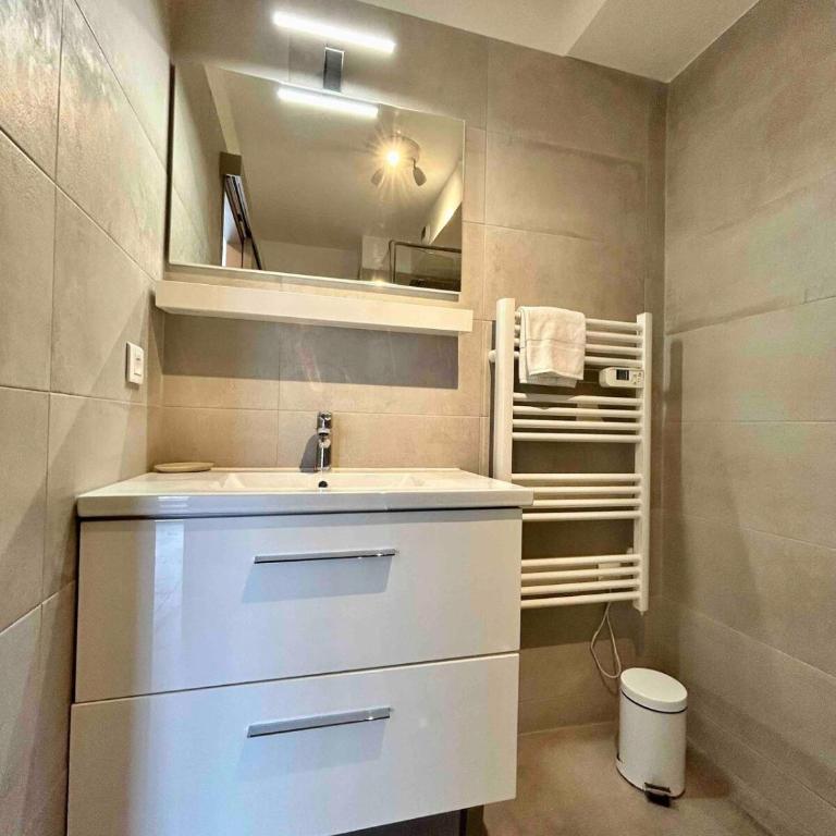 Villa d'Este - Studio 2 people - pool - 2 min to beach - Apartment mit 1 Schlafzimmer - 6