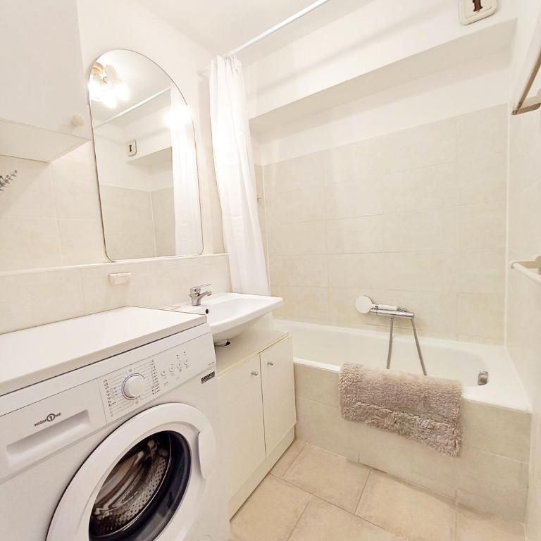 " Le Peuplier" Studio cosy Fréjus Plage -Clim-wifi - Studio - 13