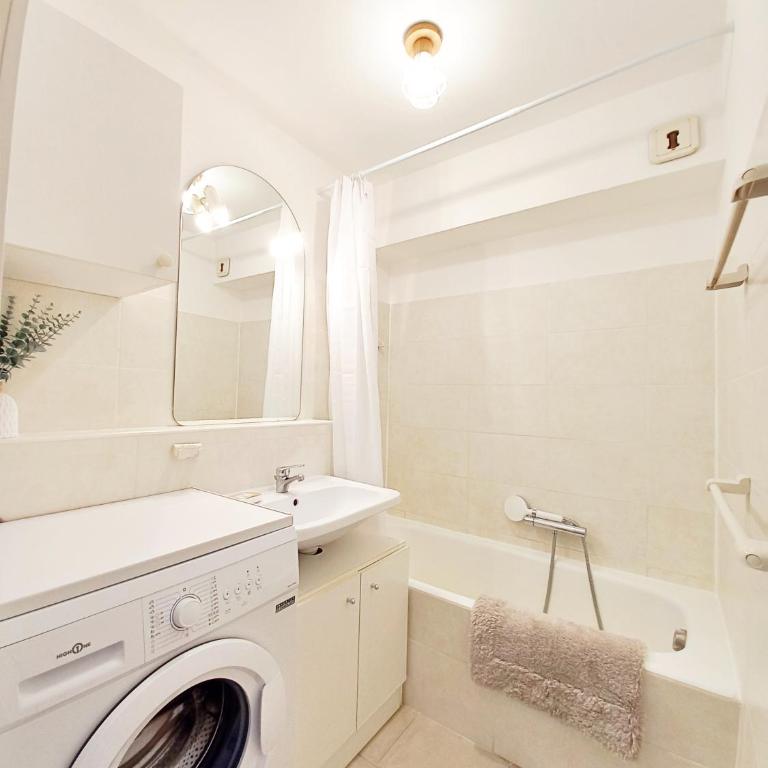 " Le Peuplier" Studio cosy Fréjus Plage -Clim-wifi - Studio - 6