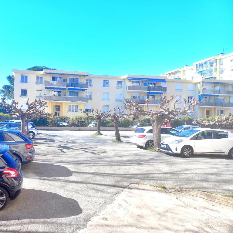 " Le Peuplier" Studio cosy Fréjus Plage -Clim-wifi - Studio - 11