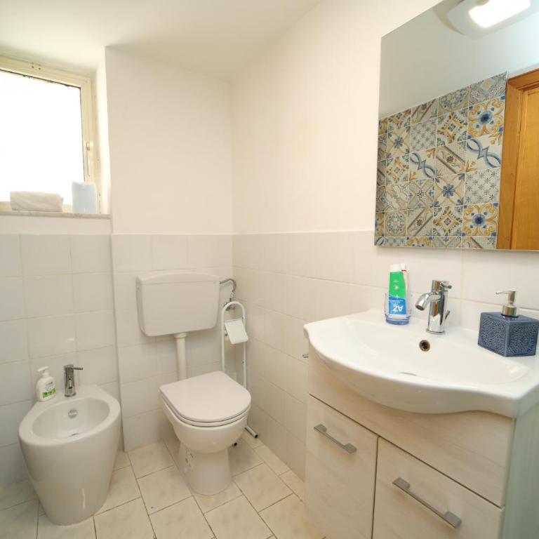 Colonna House Casa vacanze tra la Zisa e la Cattedrale - Appartamento con 1 Camera da Letto - 23