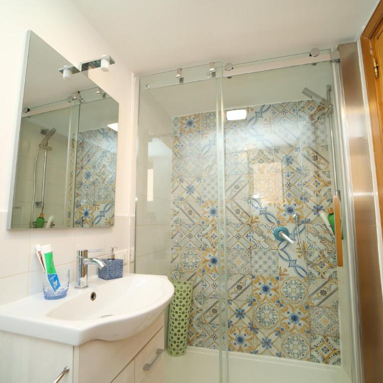 Colonna House Casa vacanze tra la Zisa e la Cattedrale - Appartamento con 1 Camera da Letto - 37