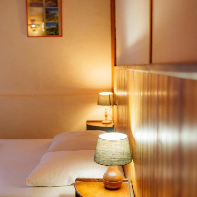 Auberge l'Estoilies - Chambre Double avec Salle de Bains Privative - 4