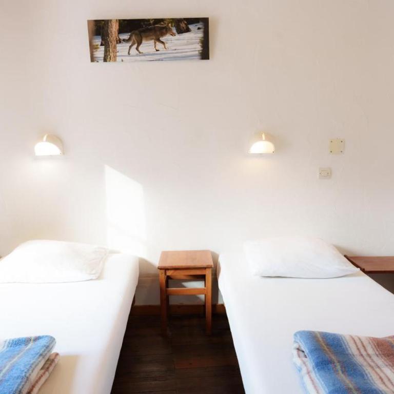 Auberge l'Estoilies - Chambre Double ou Lits Jumeaux avec Salle de Bains Privative - 3