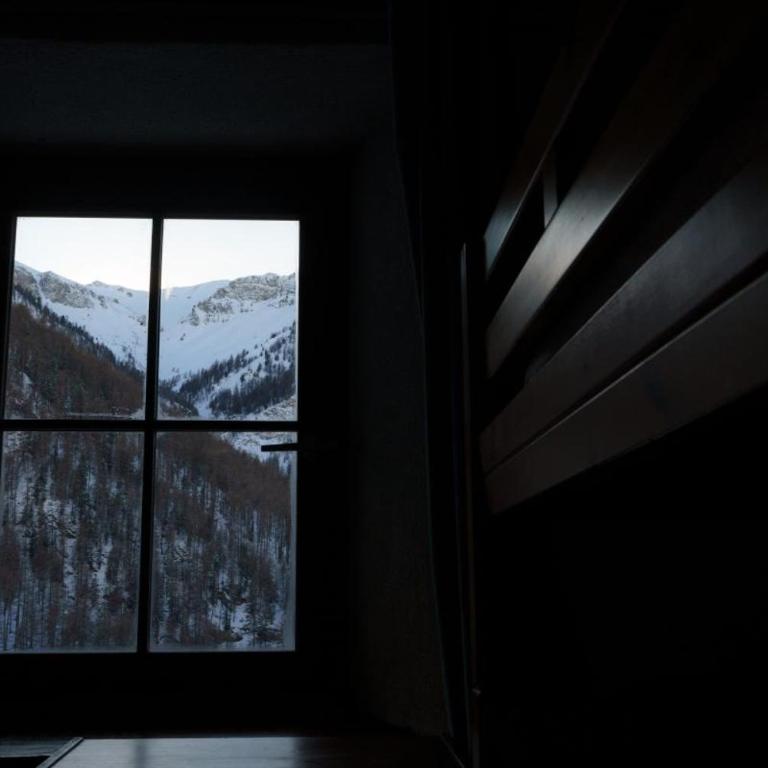 Auberge l'Estoilies - Chambre Triple avec Salle de Bains Commune - 8