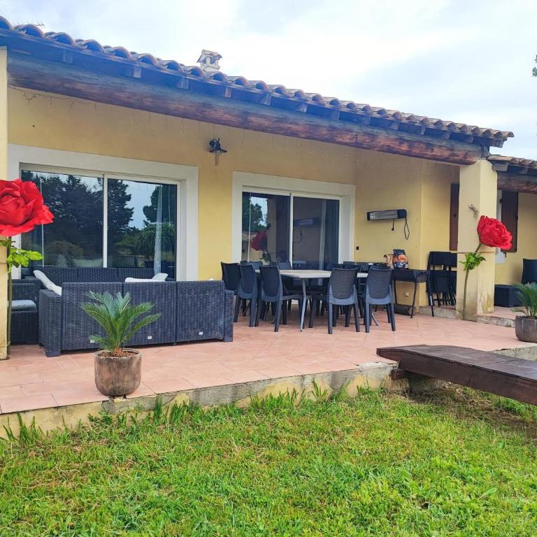 Villa "La Crau" - Villa - 52