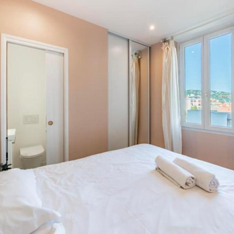 Close to train station and palace, quiet - Appartement 1 Chambre - 3