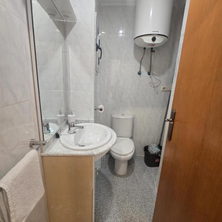 Beach view apartment in Cullera - Three-Bedroom Apartment - 41