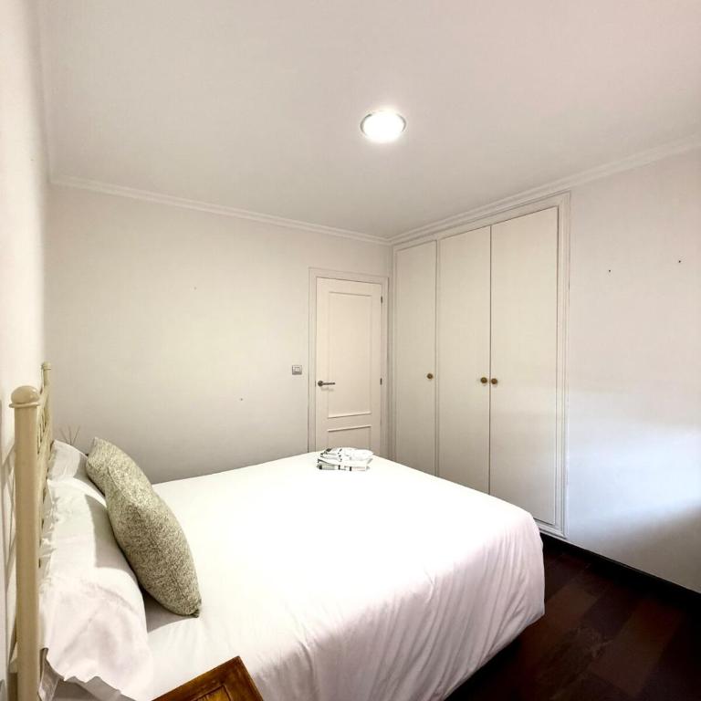 Apartment 100m from the beach - Three-Bedroom Apartment - 3