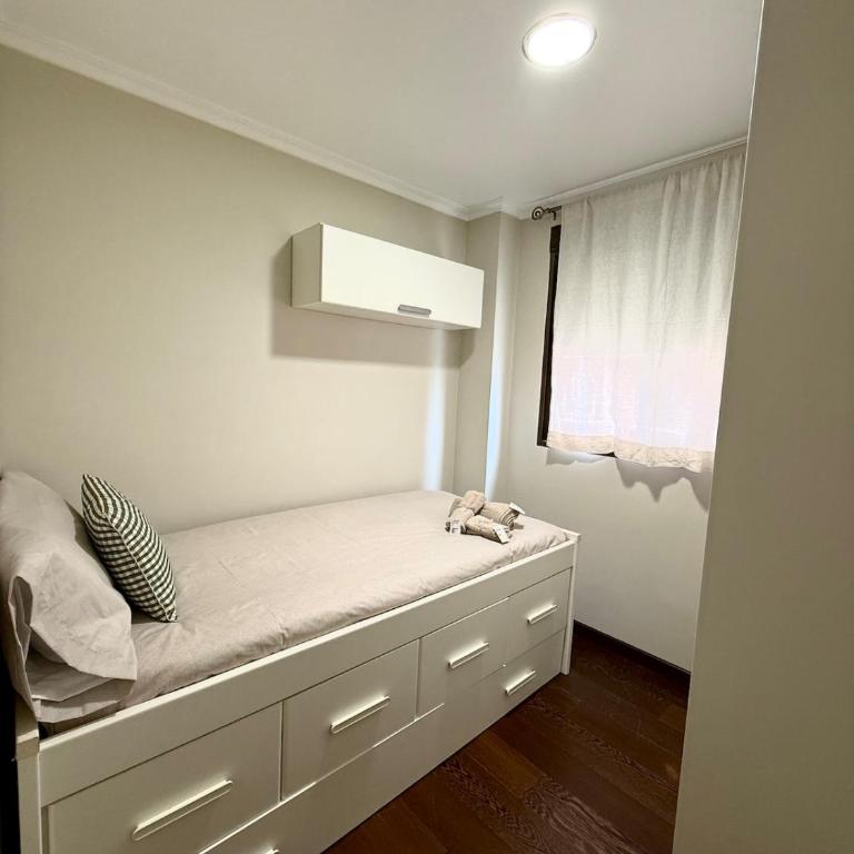Apartment 100m from the beach - Three-Bedroom Apartment - 17