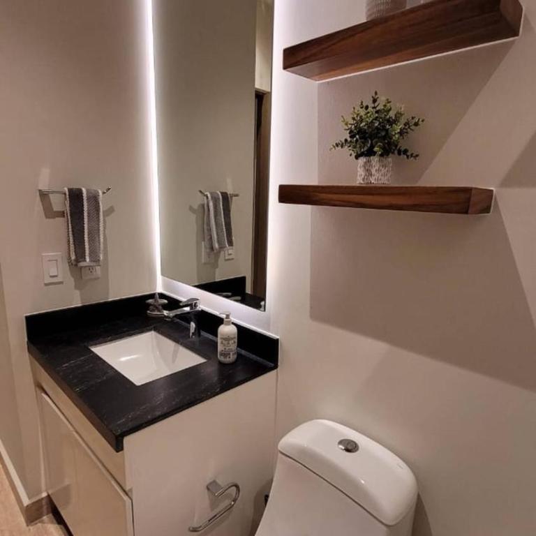 Luxury Apartment 2Br in PdC, Steps from Beach - Apartment - 14