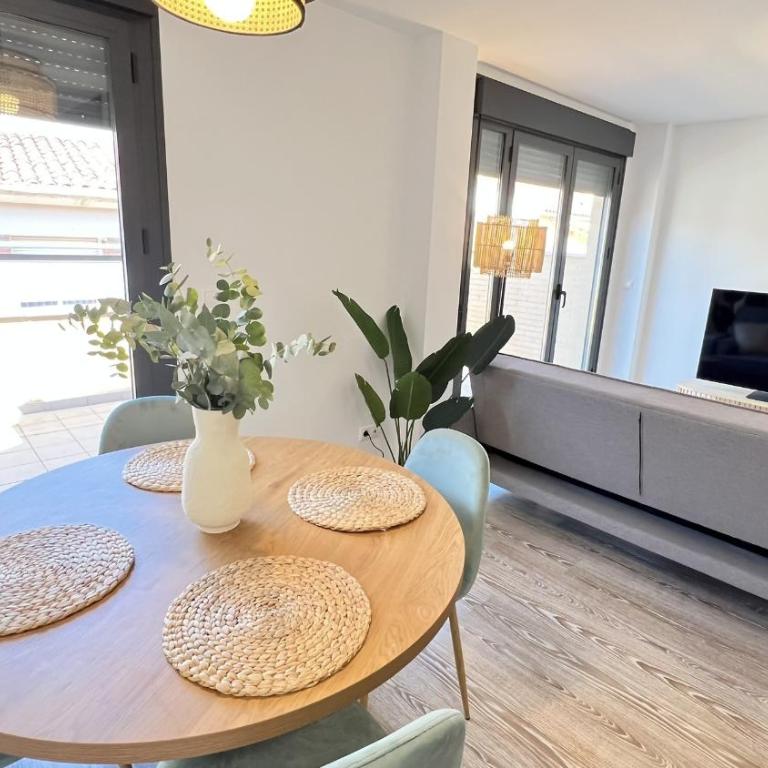 Apartamenticos Living San Pablo - Apartamento Ático - 11