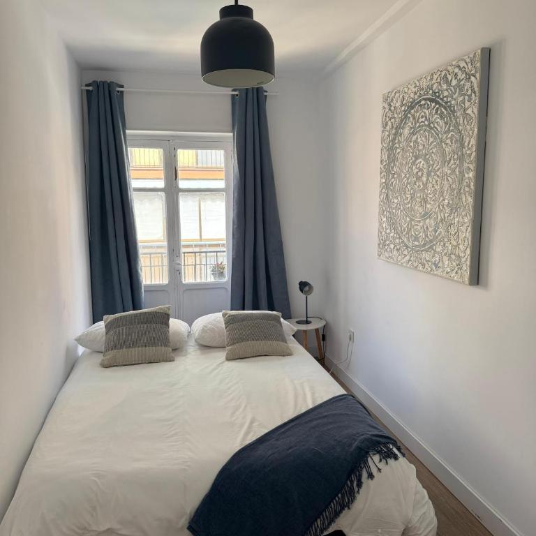 Casa Rie - In the heart of Alicante City, next the the ‘Mercado’ - Three-Bedroom Apartment - 11