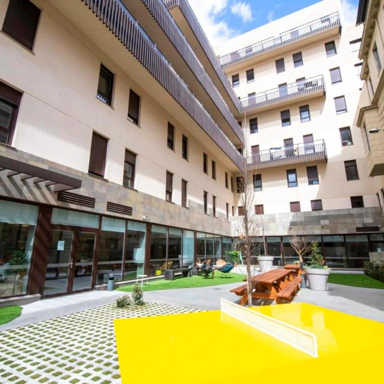 Residencia Bravo Students Granada - Single Room with Bathroom - 7
