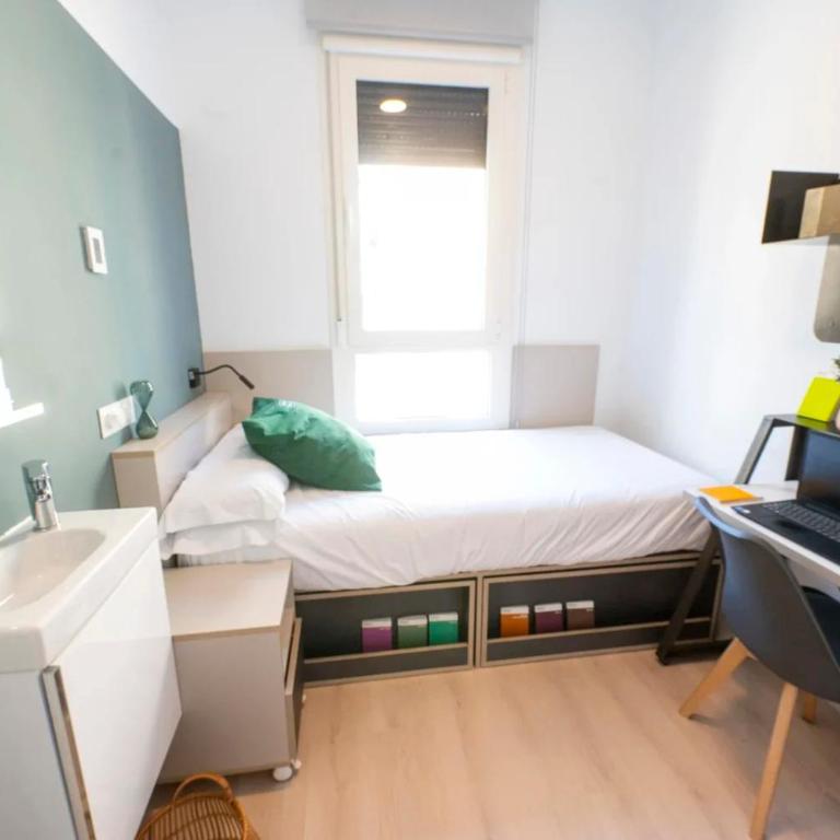 Residencia Bravo Students Granada - Apartment With Shared Bathroom - 2