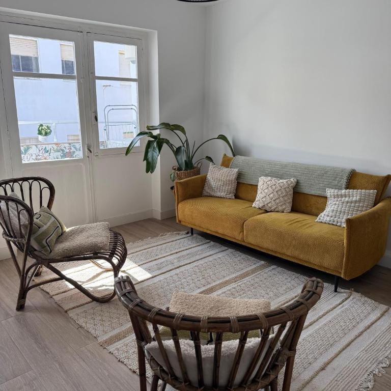 Casa Rie - In the heart of Alicante City, next the the ‘Mercado’ - Three-Bedroom Apartment - 3