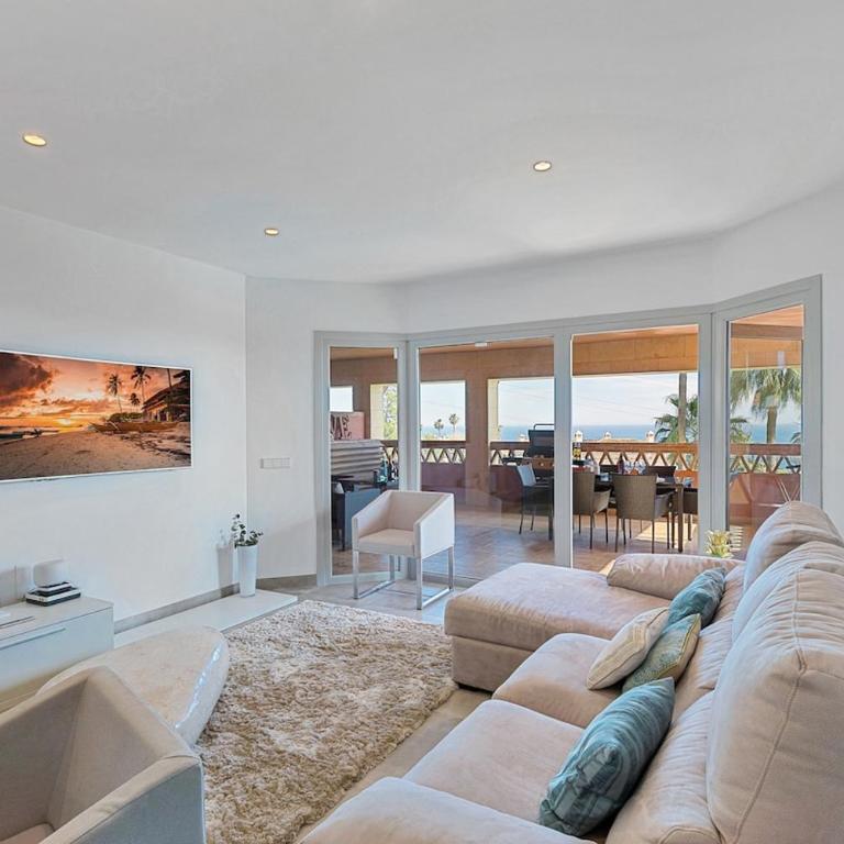 Panoramic ocean and city views - Two-Bedroom Apartment - 1