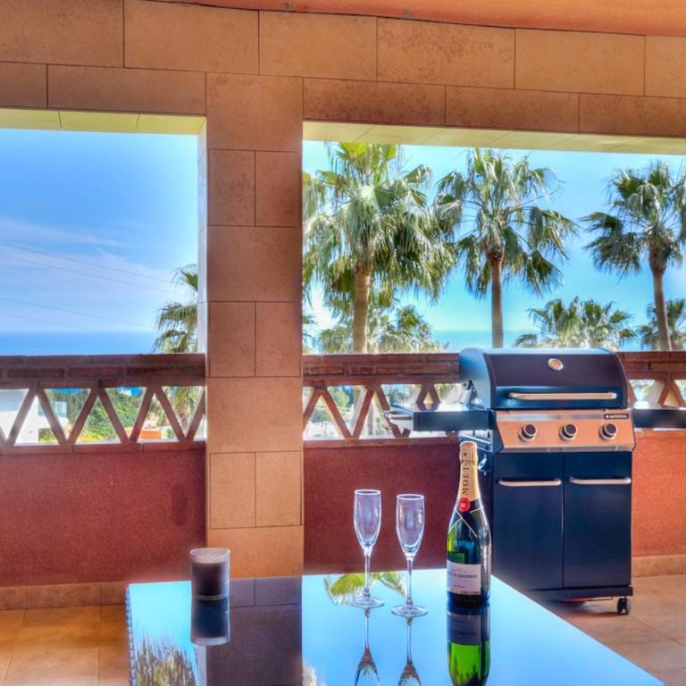 Panoramic ocean and city views - Two-Bedroom Apartment - 17