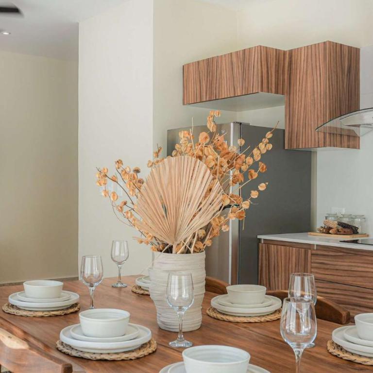 Modern 1BR with Private Pool and Surround Speakers - Apartamento - 10