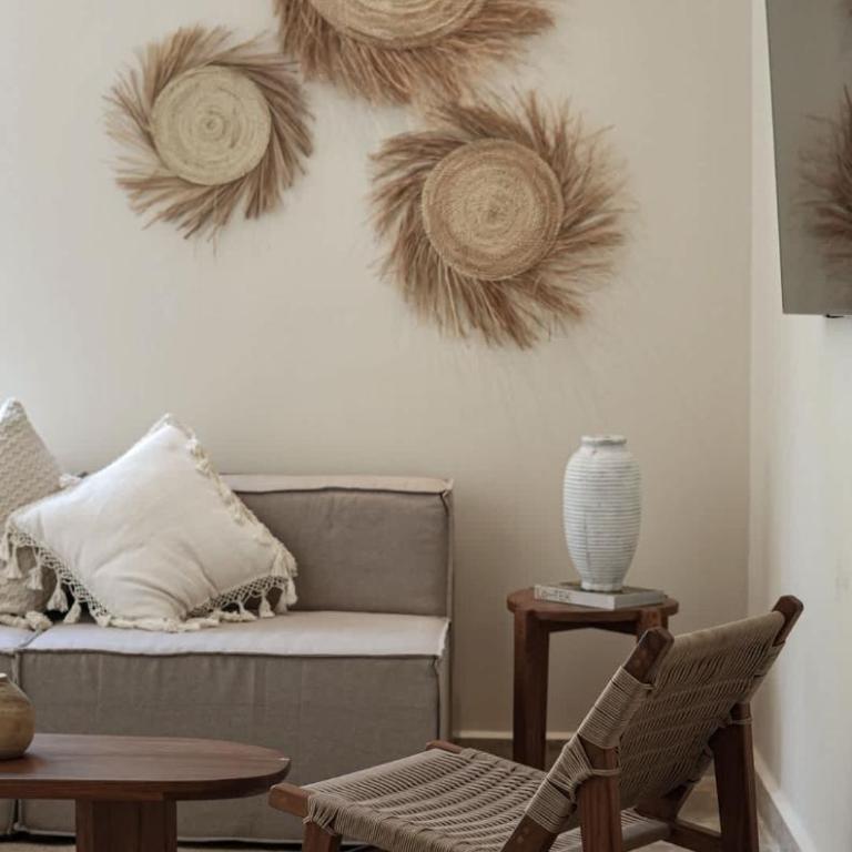 Modern 1BR with Private Pool and Surround Speakers - Apartamento - 17