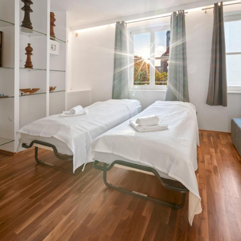 Munich Most Central Holiday Apartment 90m2 - 969 sq ft of Luxury - Appartement 2 Chambres avec Vue - 27