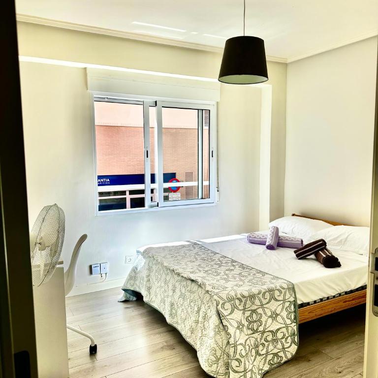 Habitación a 20 minutos de la Playa y 10 minutos del Puerto de Valencia - Doppelzimmer mit Gemeinschaftsbad - 1