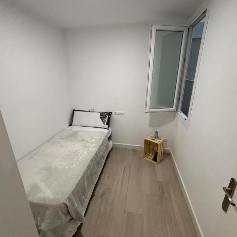 La Sardineta, es un apartamento en la Costa Brava, Palamós 1 minuto de la playa Alquiler temporal mínimo 32 noches - Apartamento de 2 dormitorios - 30