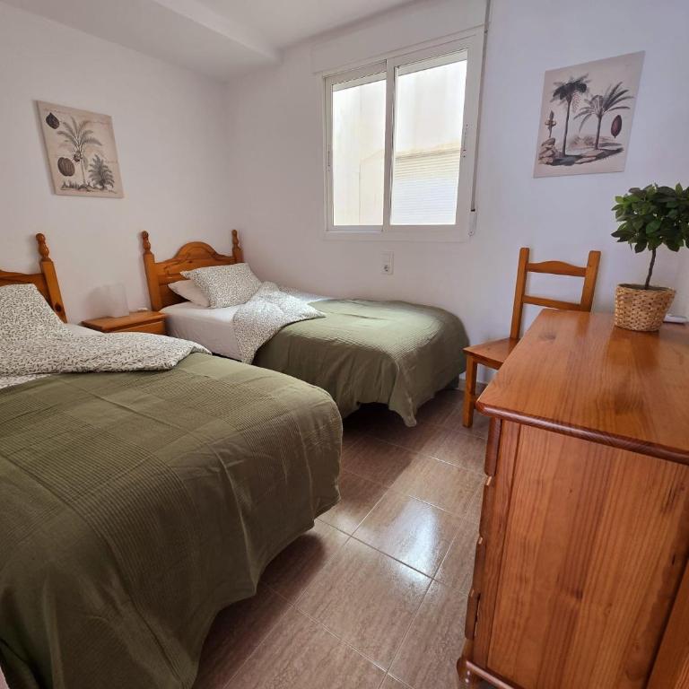Apartamento Sol y Mar - Two-Bedroom Apartment - 16