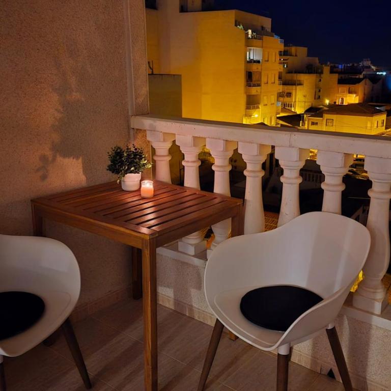 Apartamento Sol y Mar - Two-Bedroom Apartment - 8