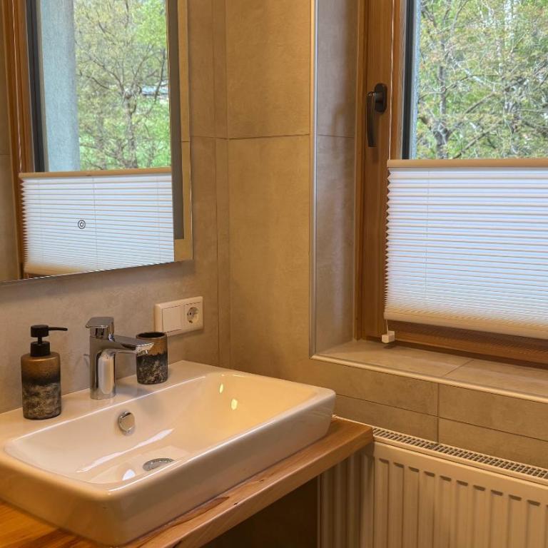 Landhaus Königsreiner - Doppelzimmer mit Balkon - 3