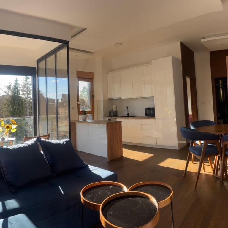 Golden Pine Lux - One-Bedroom Apartment - 7