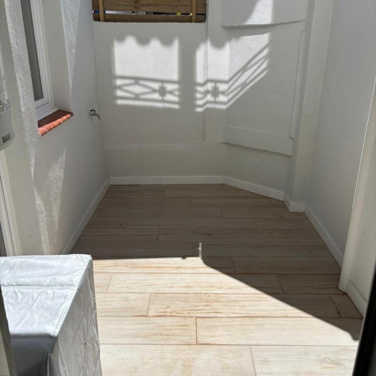 La Sardineta, es un apartamento en la Costa Brava, Palamós 1 minuto de la playa Alquiler temporal mínimo 32 noches - Apartamento de 2 dormitorios - 2