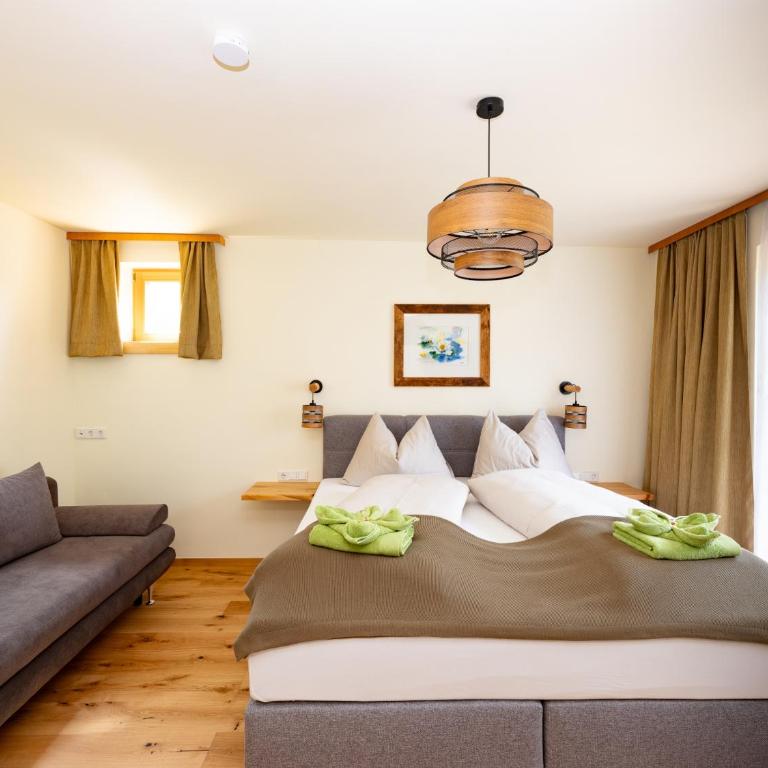 Landhaus Königsreiner - Familienzimmer mit Balkon - 4