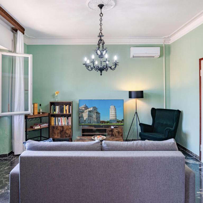 Hostly-La Casa di Andrea-Near the Leaning Tower - Appartamento Superior con 3 Camere da Letto - 5