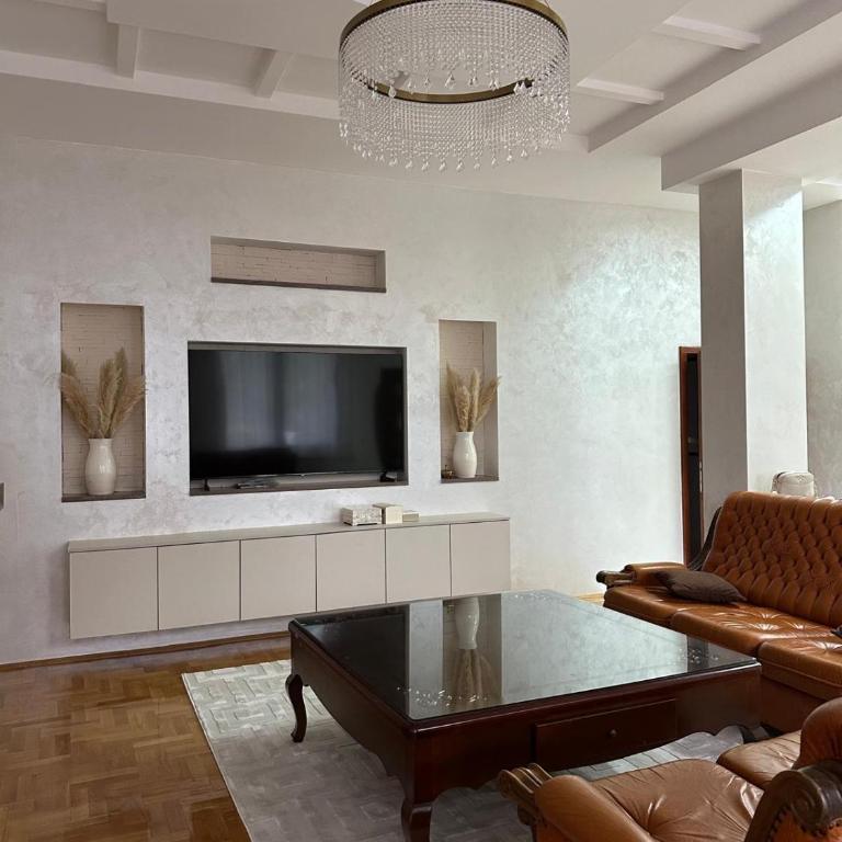 Apartman Dar - Three-Bedroom Apartment - 16